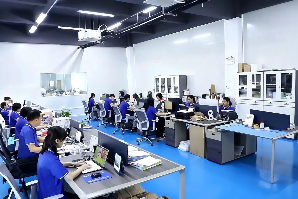 FuRui Pack sales and order team at work in the Guangzhou office